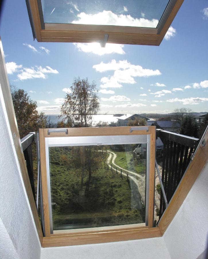 Traumblick Und Komfort - Lichtdurchflutete 85 Qm Wohnung Nahe Suedstrand Goehren Inklusive Schwimmbad Und Sauna Im Ahoi Sellin Luaran gambar