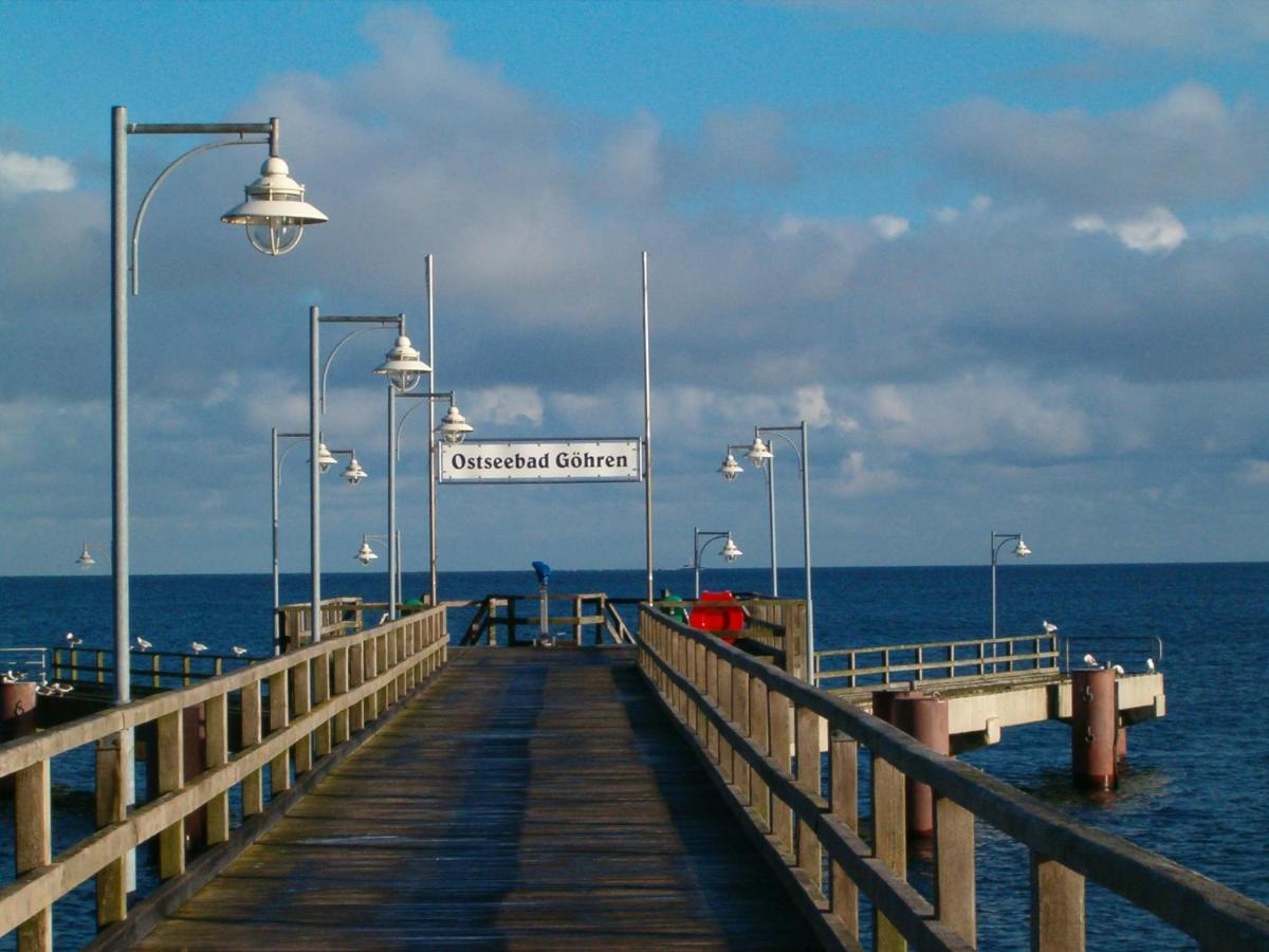 Traumblick Und Komfort - Lichtdurchflutete 85 Qm Wohnung Nahe Suedstrand Goehren Inklusive Schwimmbad Und Sauna Im Ahoi Sellin Luaran gambar
