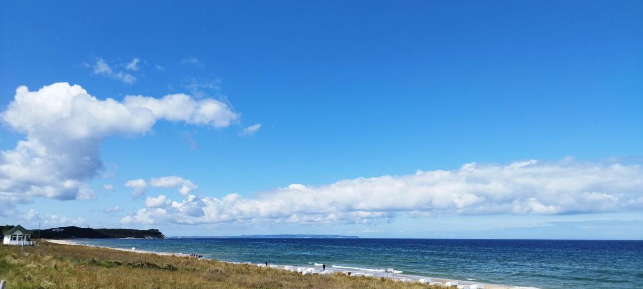 Traumblick Und Komfort - Lichtdurchflutete 85 Qm Wohnung Nahe Suedstrand Goehren Inklusive Schwimmbad Und Sauna Im Ahoi Sellin Luaran gambar