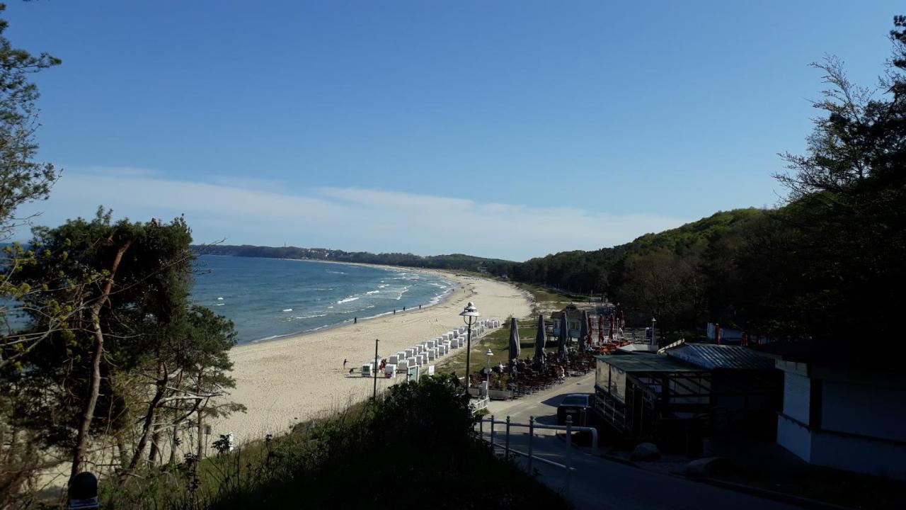 Traumblick Und Komfort - Lichtdurchflutete 85 Qm Wohnung Nahe Suedstrand Goehren Inklusive Schwimmbad Und Sauna Im Ahoi Sellin Luaran gambar